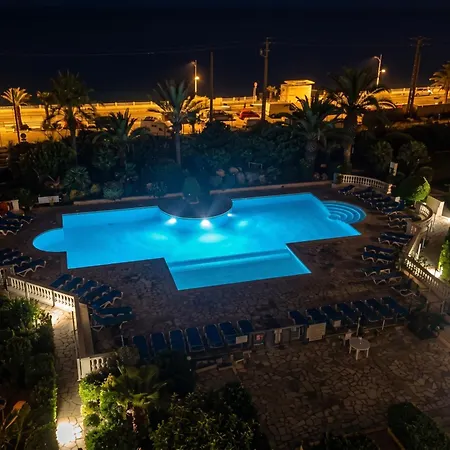 Coquet A Avec Piscine Partagee / 40 M² Cannes