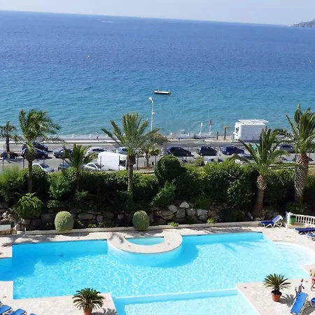 Apartment Coquet A Avec Piscine Partagee / 40 M²